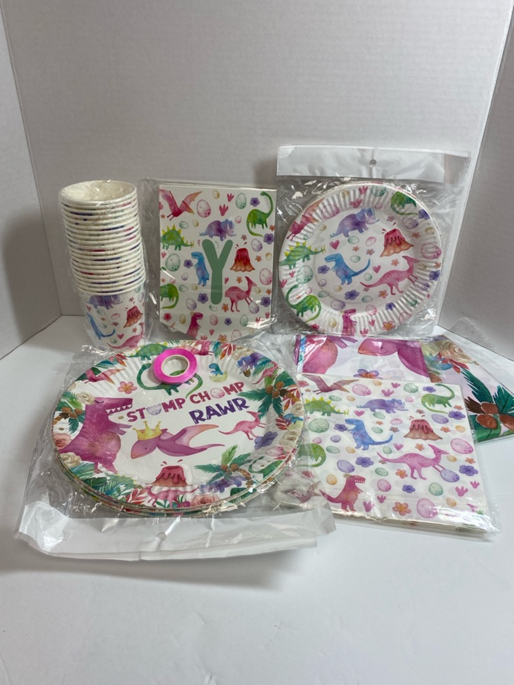 Unbranded Pink & Purple Dinosaur Party Tableware Set - Plates, Cups & Napkins